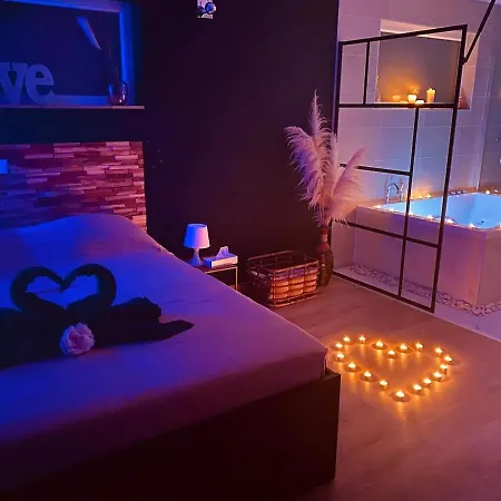 Loft De Waroux Apartment *