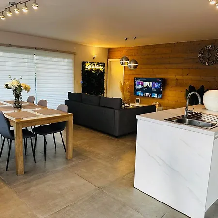 Loft De Waroux Apartment