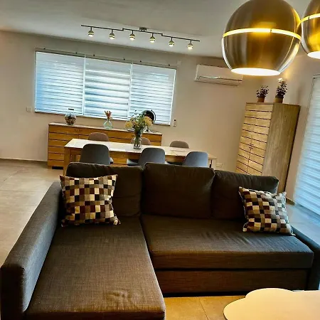 Loft De Waroux Apartment *