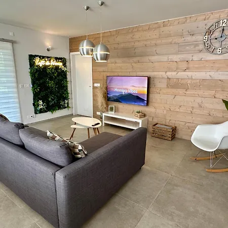 Loft De Waroux Apartment Awans